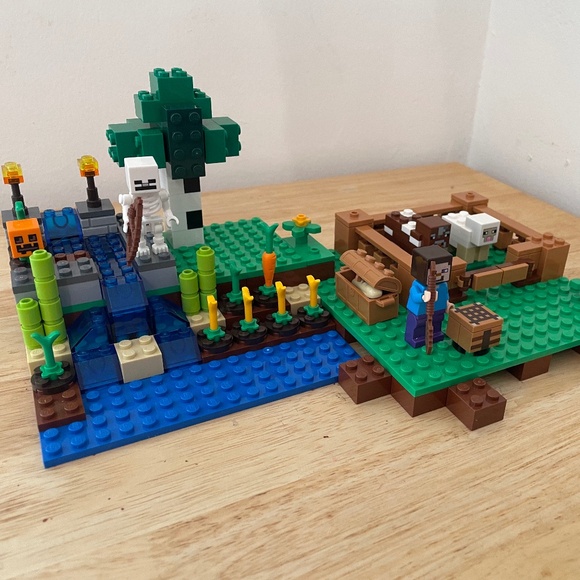 Lego Minecraft "The Farm" (21114) - Picture 1 of 7